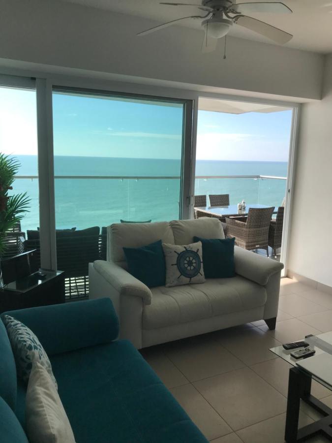 Resort Playa Azul Departamentos Frente Al Mar トンスパ エクステリア 写真