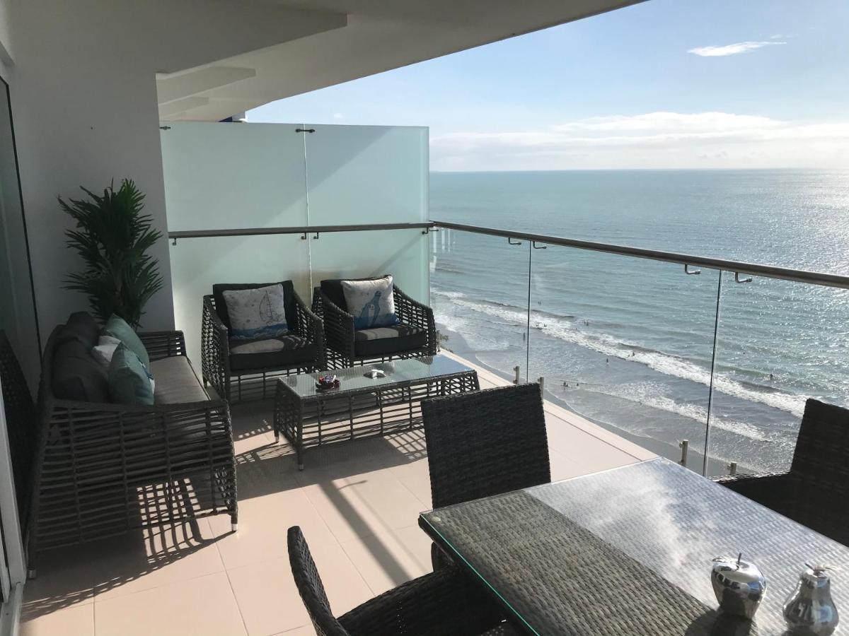 Resort Playa Azul Departamentos Frente Al Mar トンスパ エクステリア 写真