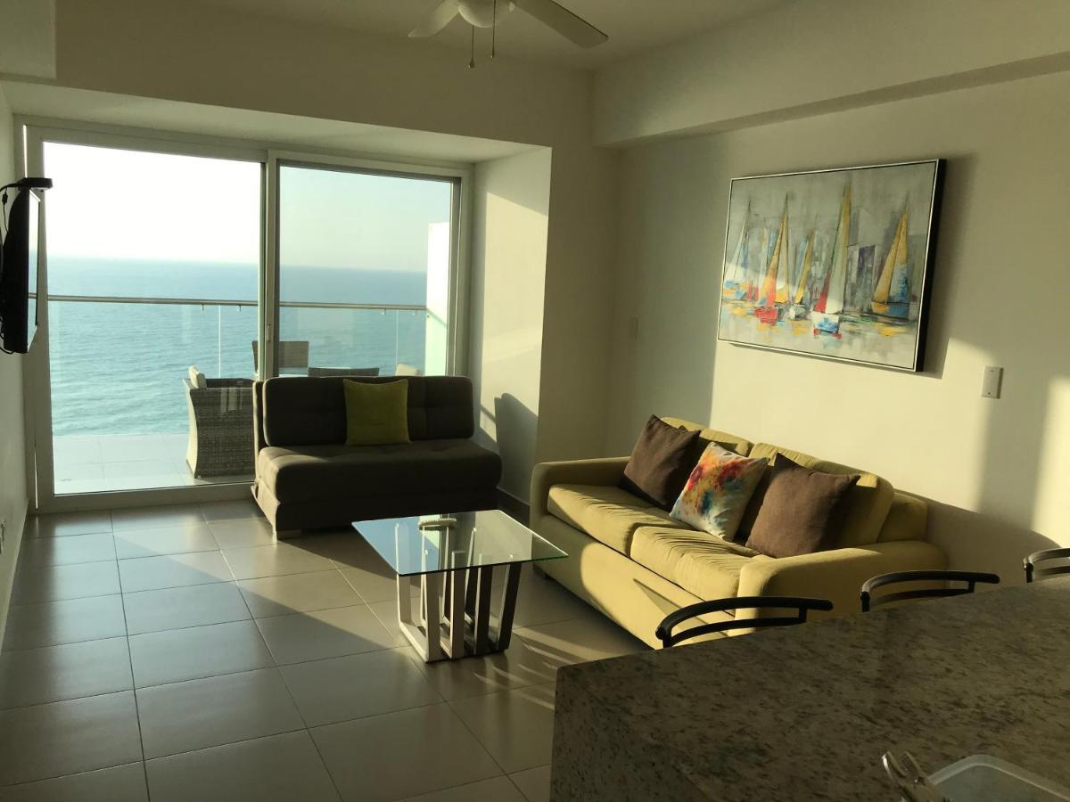 Resort Playa Azul Departamentos Frente Al Mar トンスパ エクステリア 写真