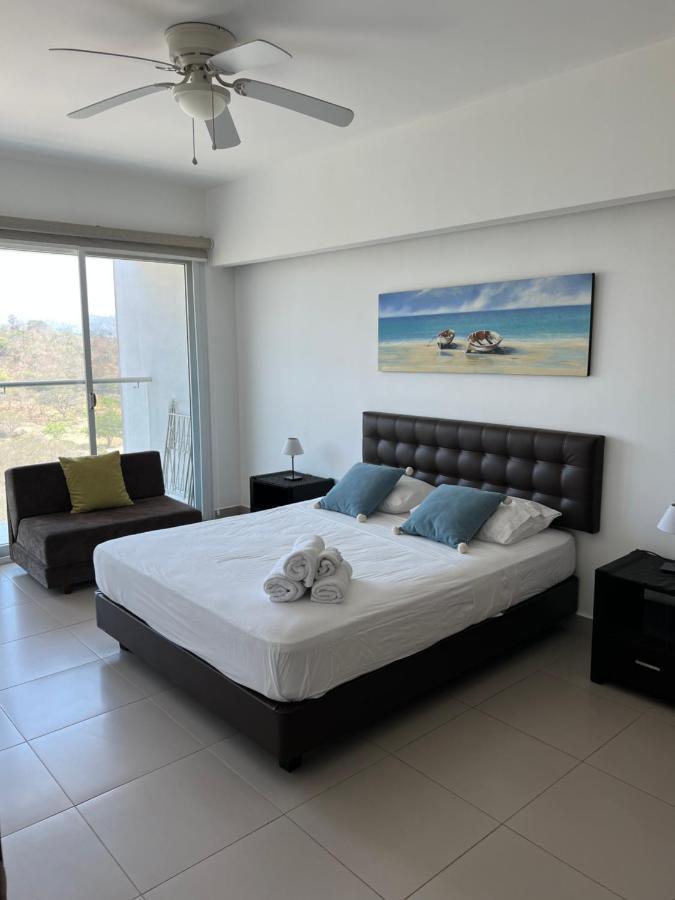 Resort Playa Azul Departamentos Frente Al Mar トンスパ エクステリア 写真