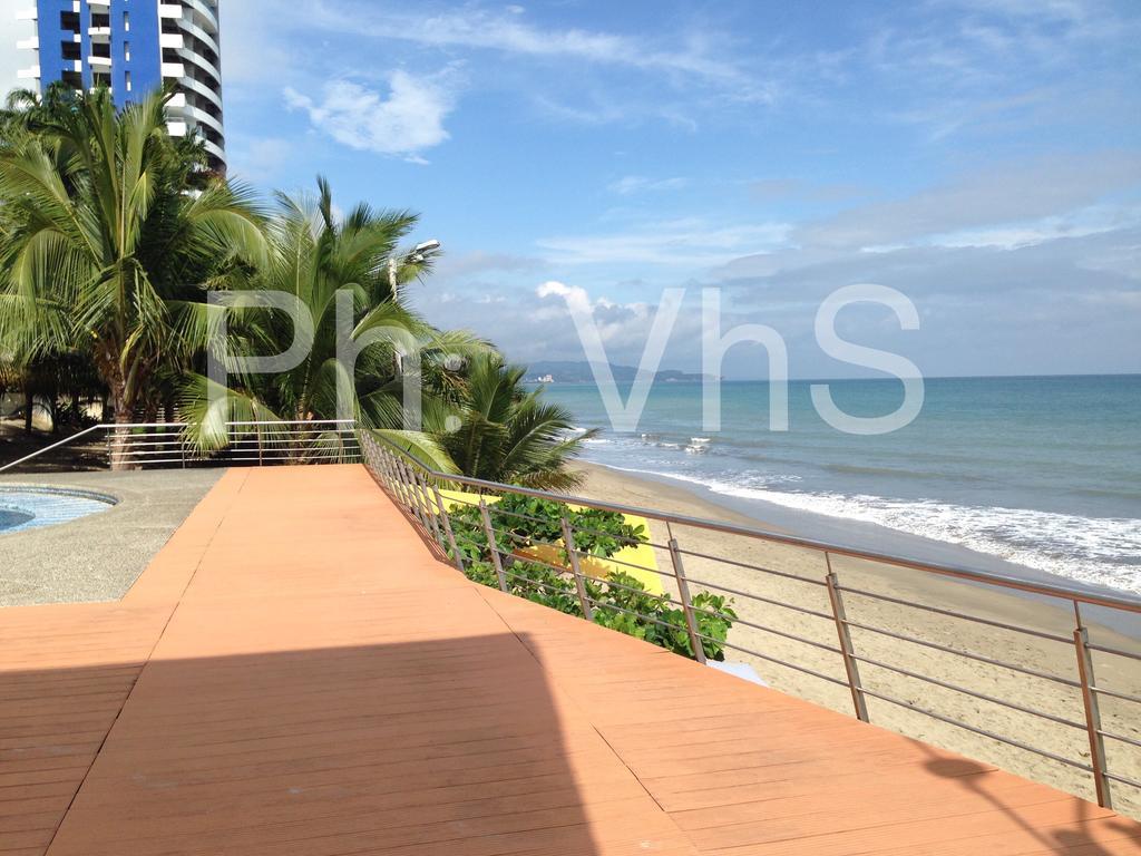 Resort Playa Azul Departamentos Frente Al Mar トンスパ エクステリア 写真