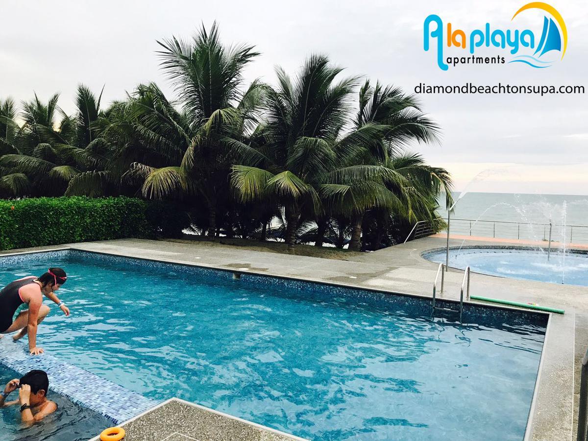 Resort Playa Azul Departamentos Frente Al Mar トンスパ エクステリア 写真