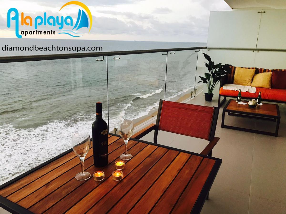 Resort Playa Azul Departamentos Frente Al Mar トンスパ エクステリア 写真