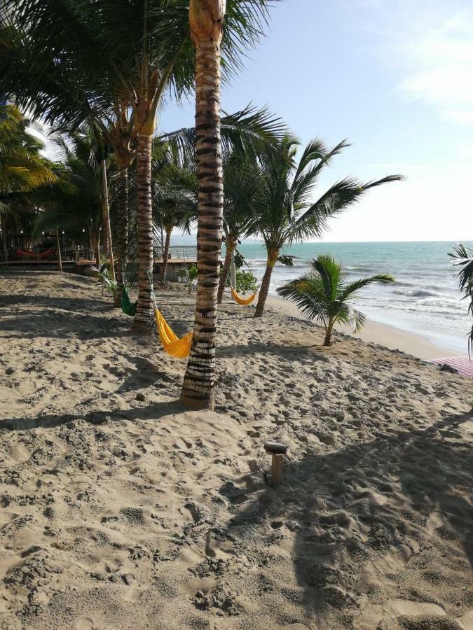 Resort Playa Azul Departamentos Frente Al Mar トンスパ エクステリア 写真